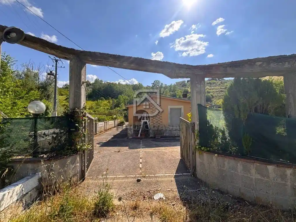 Terratetto unifamiliare 70 m², buono stato, Ariano Irpino - foto 4