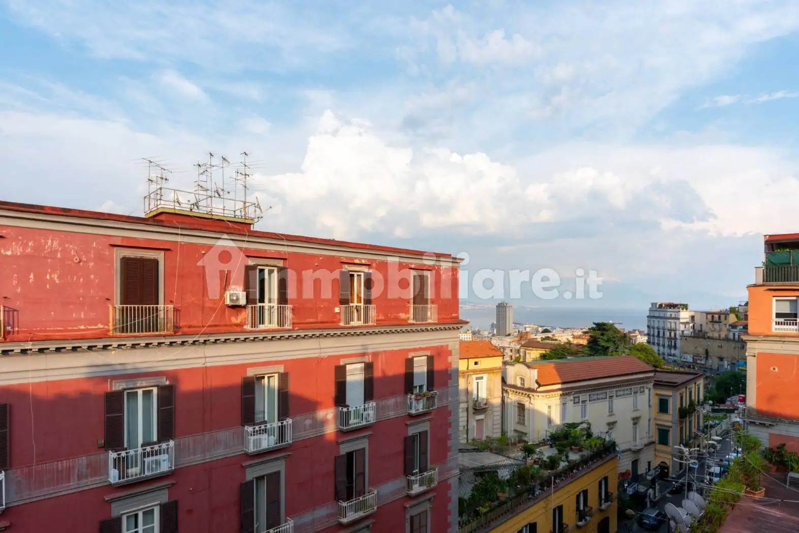 Appartamento in vendita a Napoli
