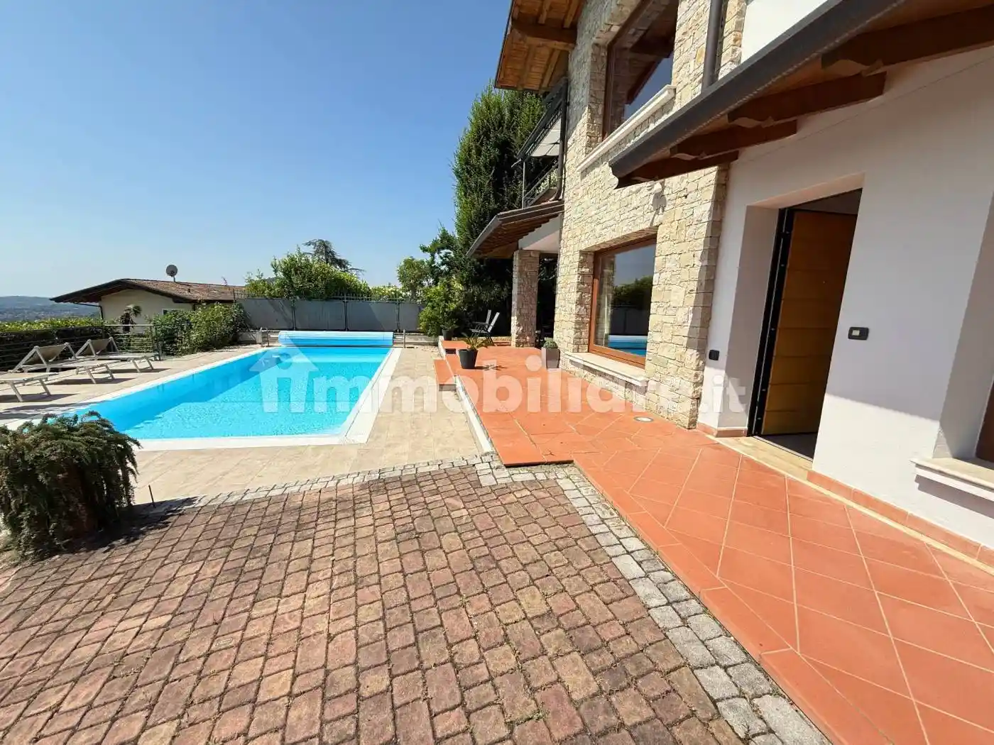 Villa in vendita a Villanuova sul Clisi