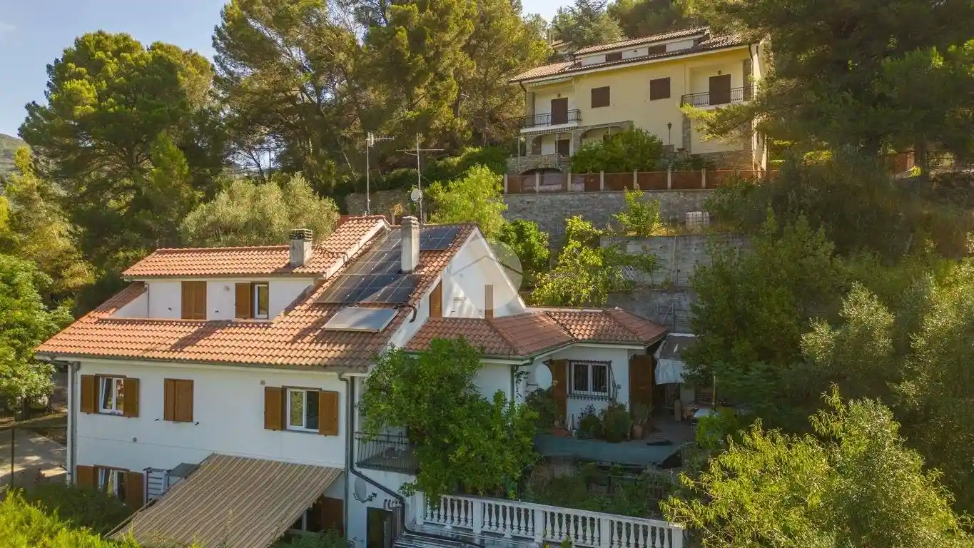 Villa in vendita a Imperia