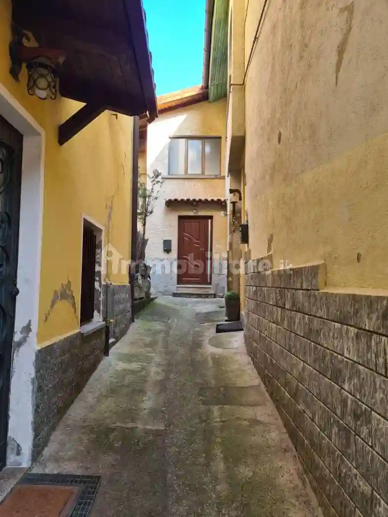 Villa a schiera via Ronchetto 8, Centro, Cadegliano-Viconago - foto 4