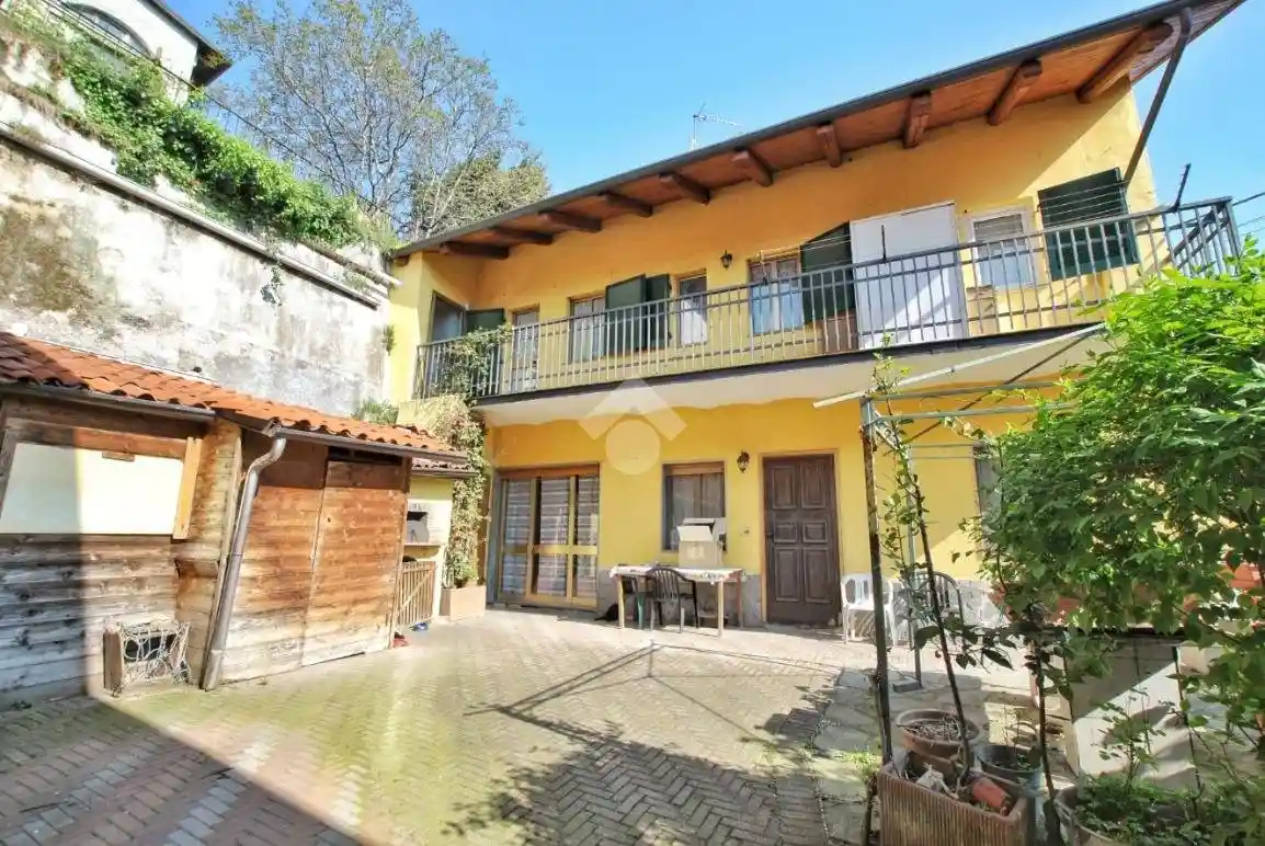 Casa indipendente in vendita a Moncrivello