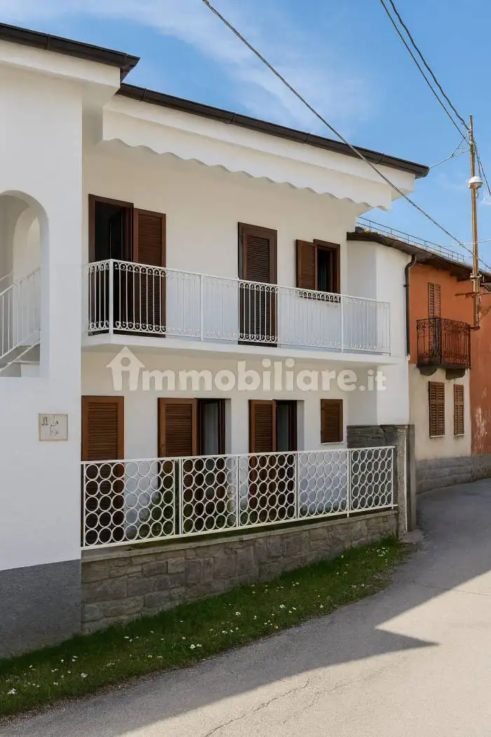 Casa indipendente in vendita a Quarna Sopra