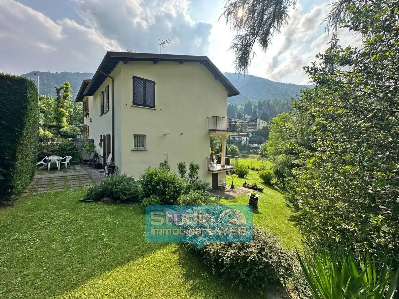 Villa in vendita a Magreglio