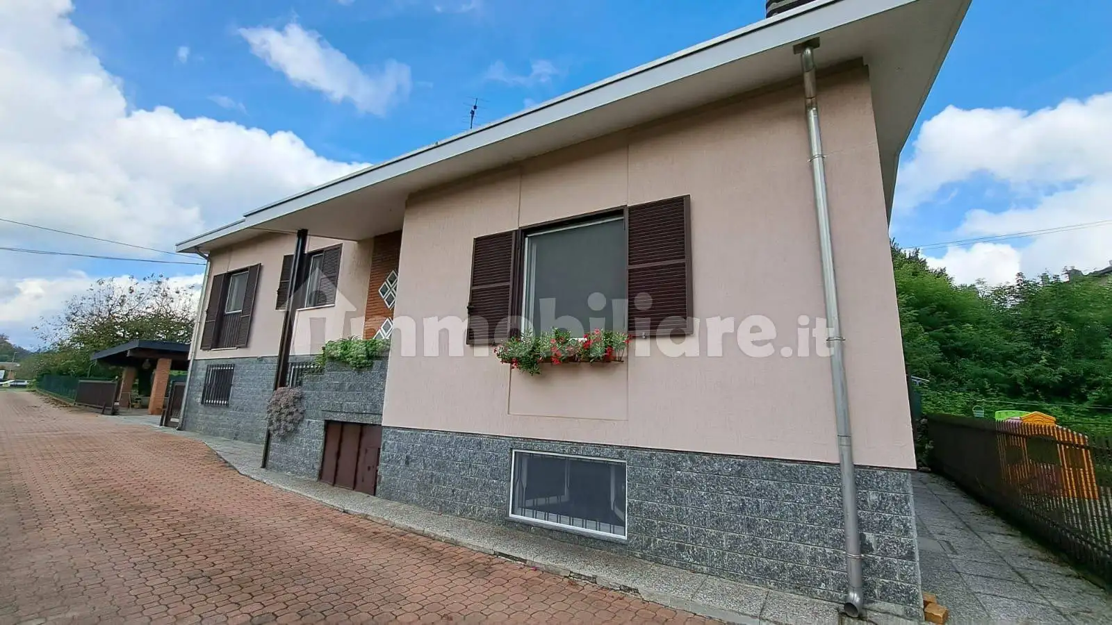 Villa in vendita a Castronno