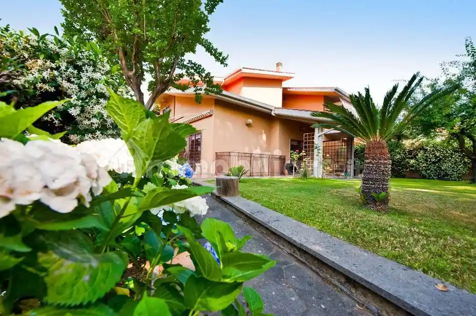 Villa bifamiliare via Anagnina 307, Tuscolana, Grottaferrata - foto 3