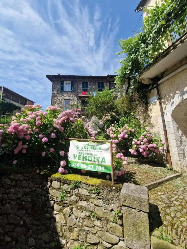 Appartamento in vendita a Molini di Triora