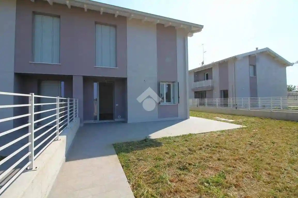 Villetta a schiera - foto 2