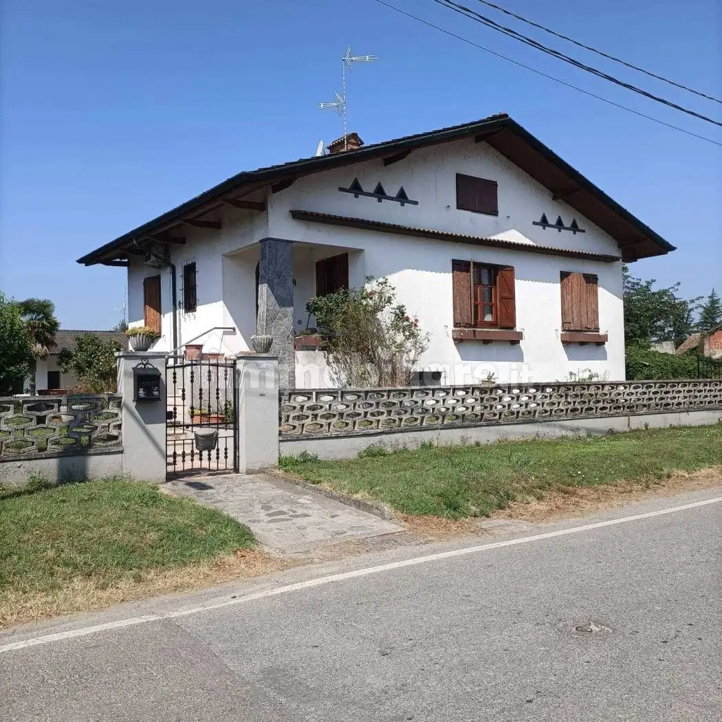 Villa unifamiliare, buono stato, 125 m², Centro, Badia Pavese - foto 3