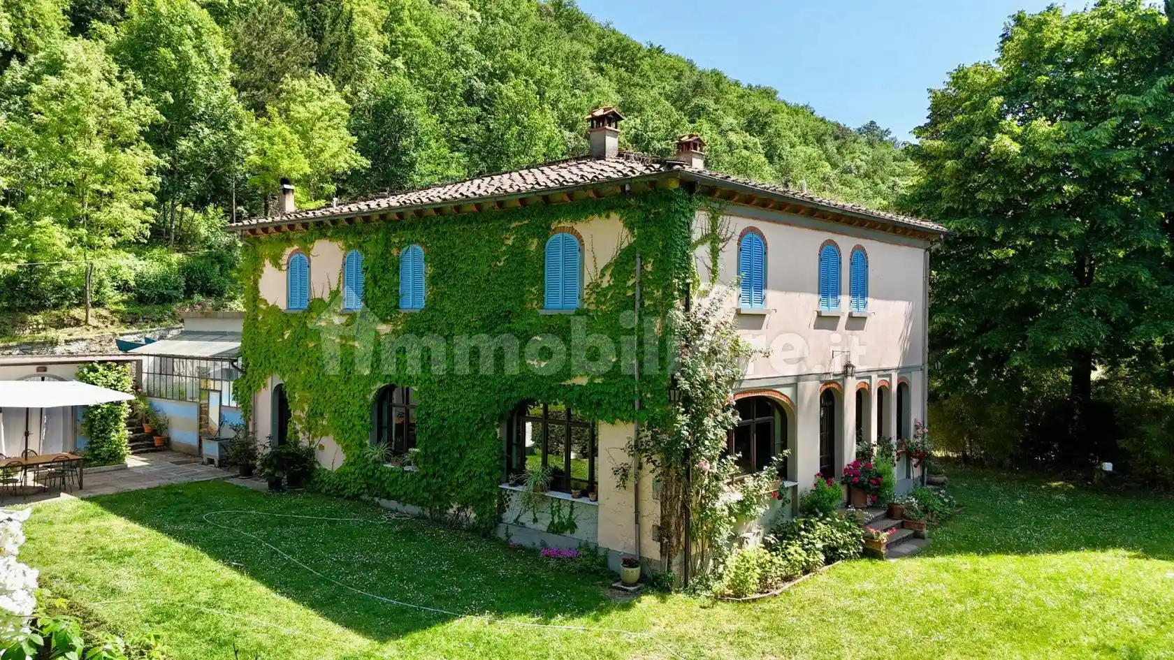 Villa in vendita a Arezzo