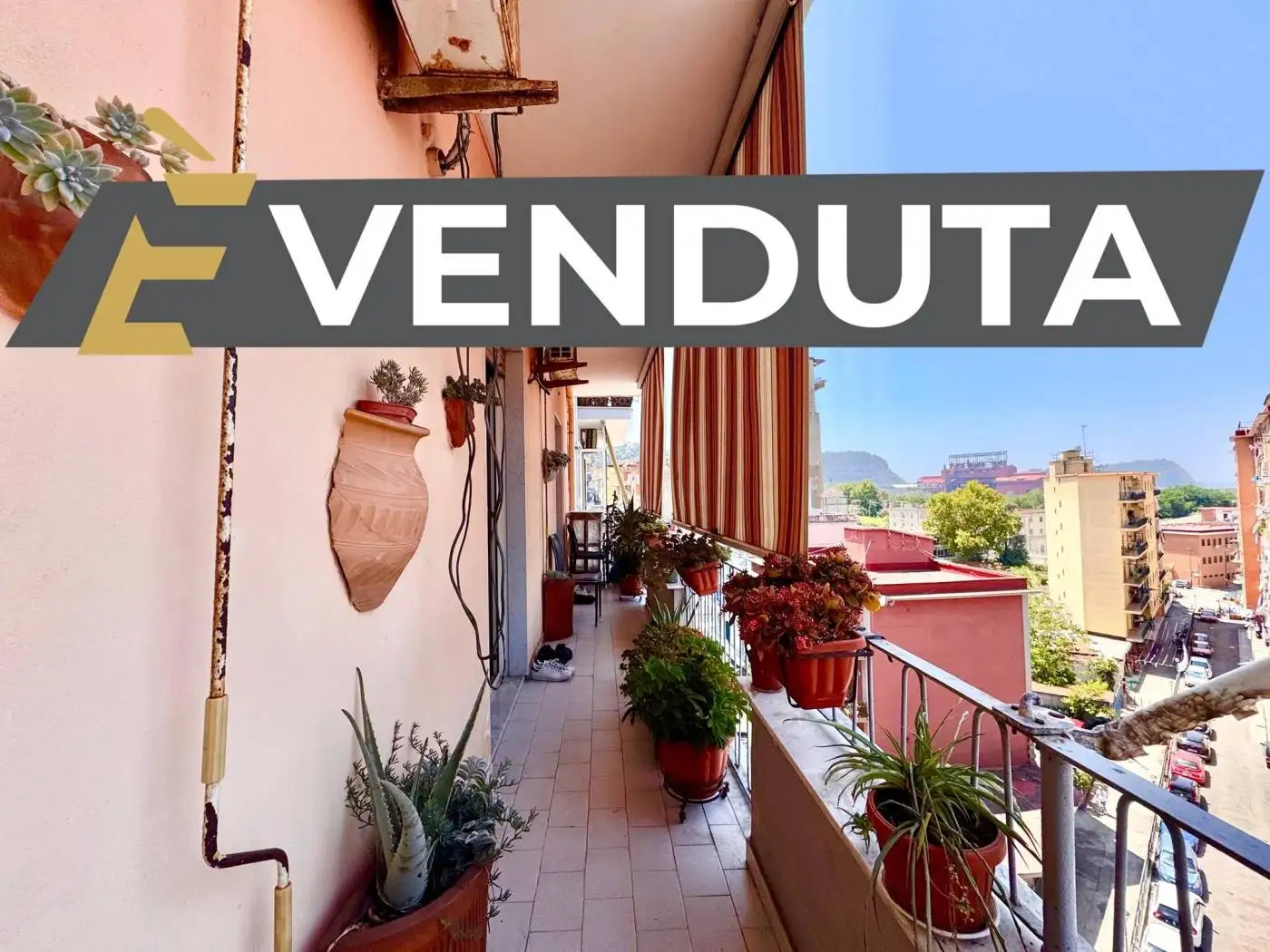 Appartamento in vendita a Napoli