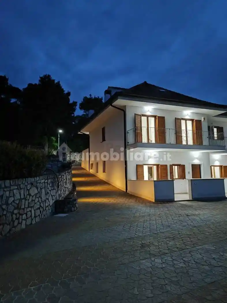 Villa in vendita a Rodi Garganico