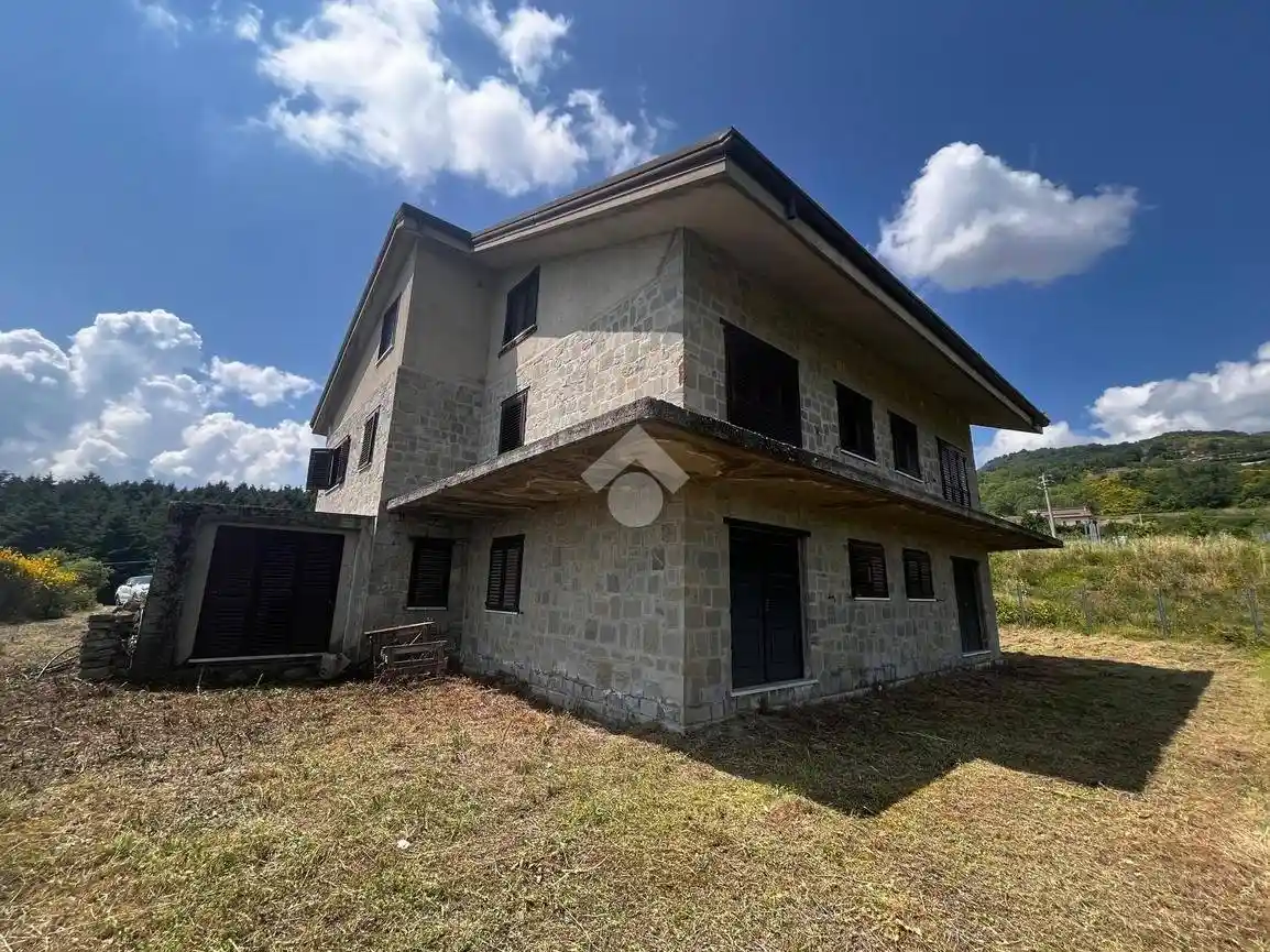 Villa bifamiliare via Poggio d'Oro 350, Potenza - foto 3