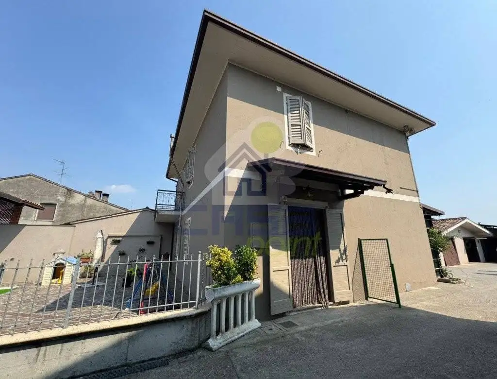 Casa indipendente in vendita a Offlaga