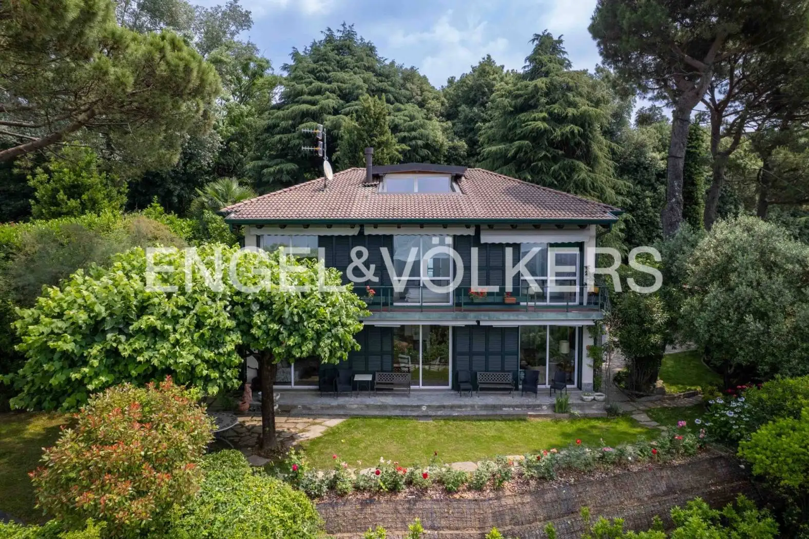 Villa in vendita a Varese