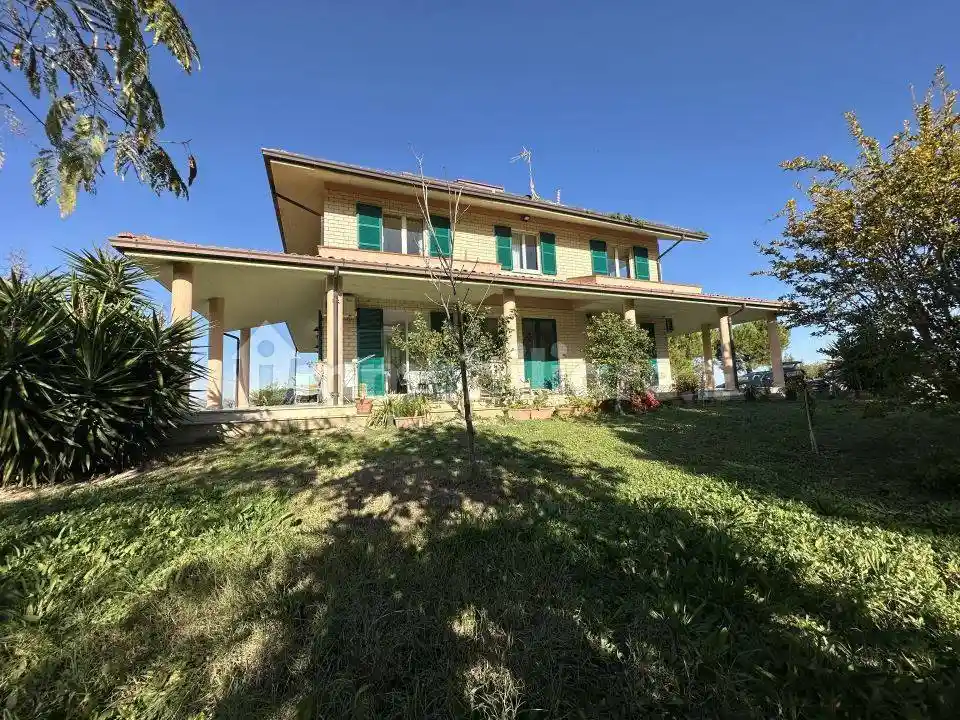 Villa unifamiliare via Case Bruciate 12, Roseto degli Abruzzi - foto 2