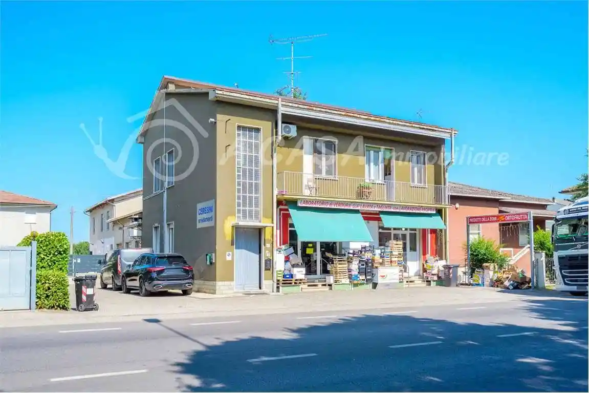 Appartamento Strada Langhirano, 455, Corcagnano, Parma - foto 2