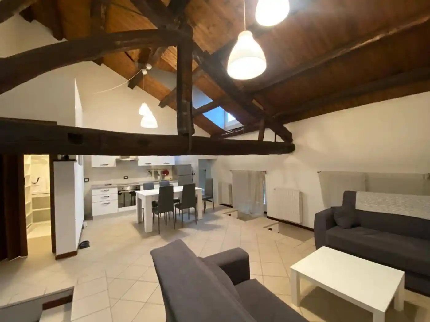 Trilocale via Guglielmo Schiavina 10, Borgo Rovereto - Piscina, Alessandria - foto 2