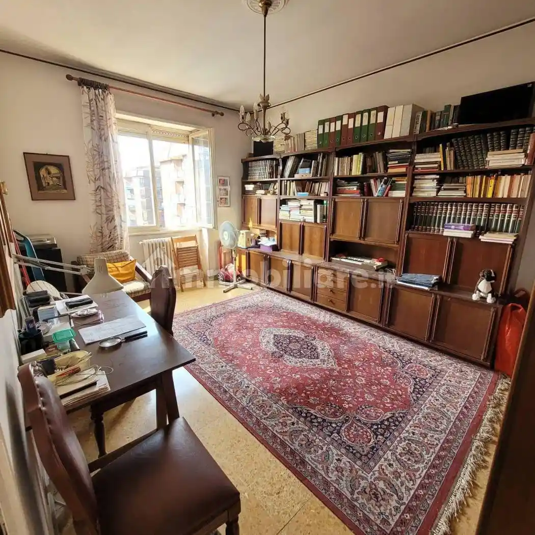 Trilocale buono stato, settimo piano, Lorenteggio, Milano - foto 3