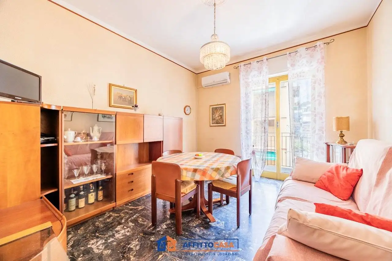 Appartamento in affitto a Alassio