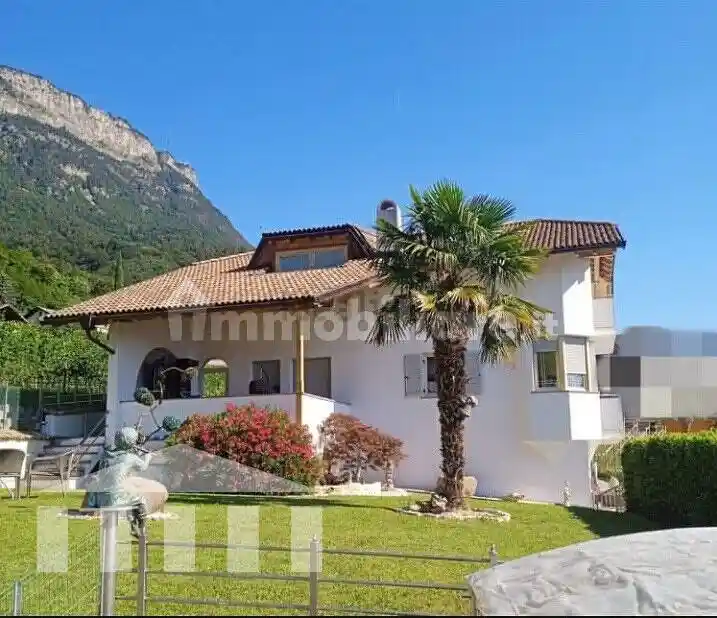 Villa in vendita a Caldaro sulla Strada del Vino