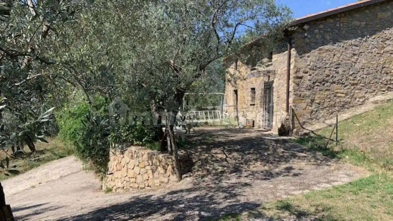 Rustico - Casale in vendita a Pescosolido