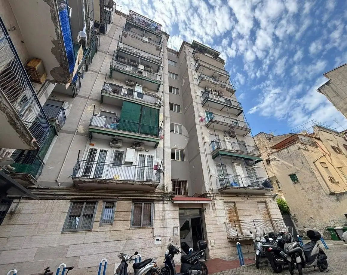 Appartamento in vendita a Napoli