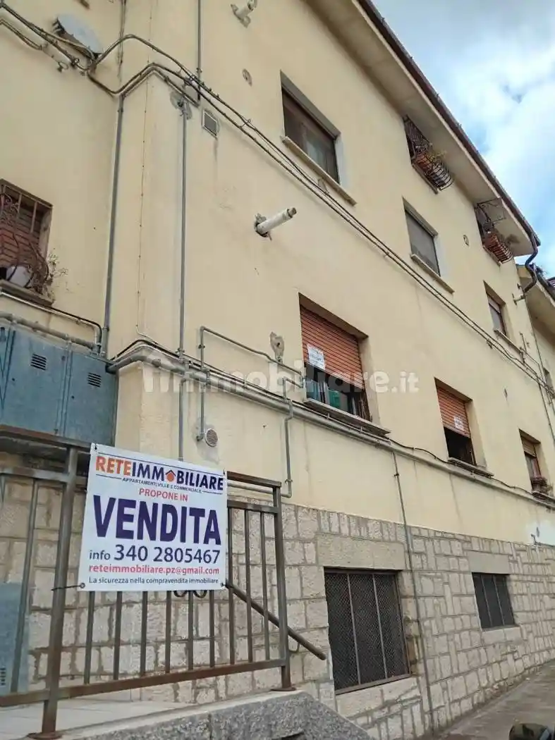 Quadrilocale via Ettore Ciccotti 35, Centro, Potenza - foto 3