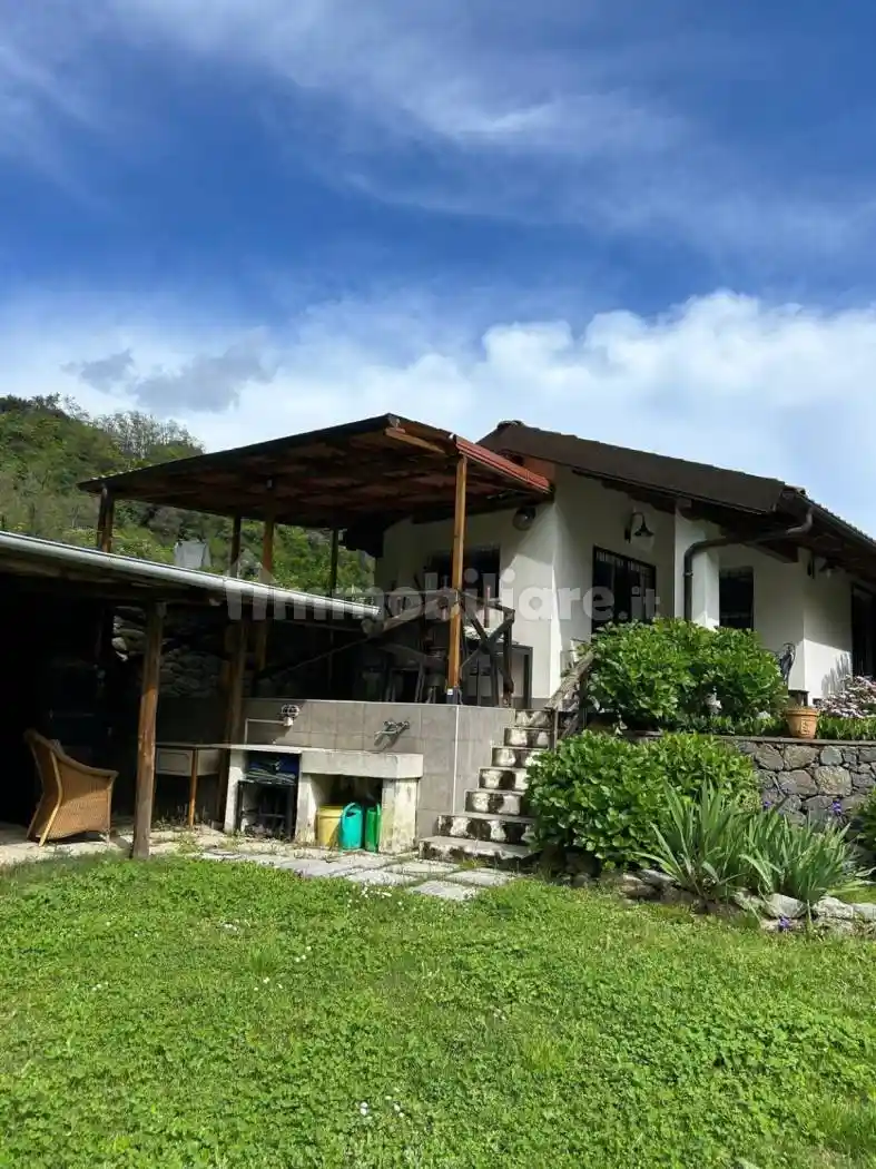 Rustico - Casale in vendita a Savona