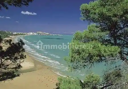 Palazzo - Edificio in vendita a Lesina