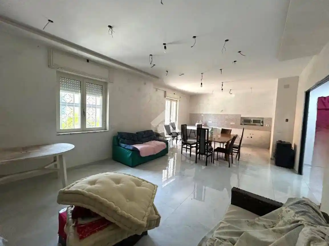 Trilocale traversa via aldo moro 1, Centro, Casoria - foto 3