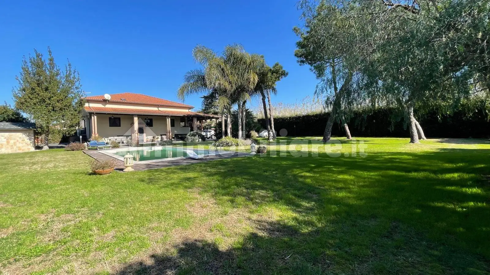 Villa in vendita a Giugliano in Campania