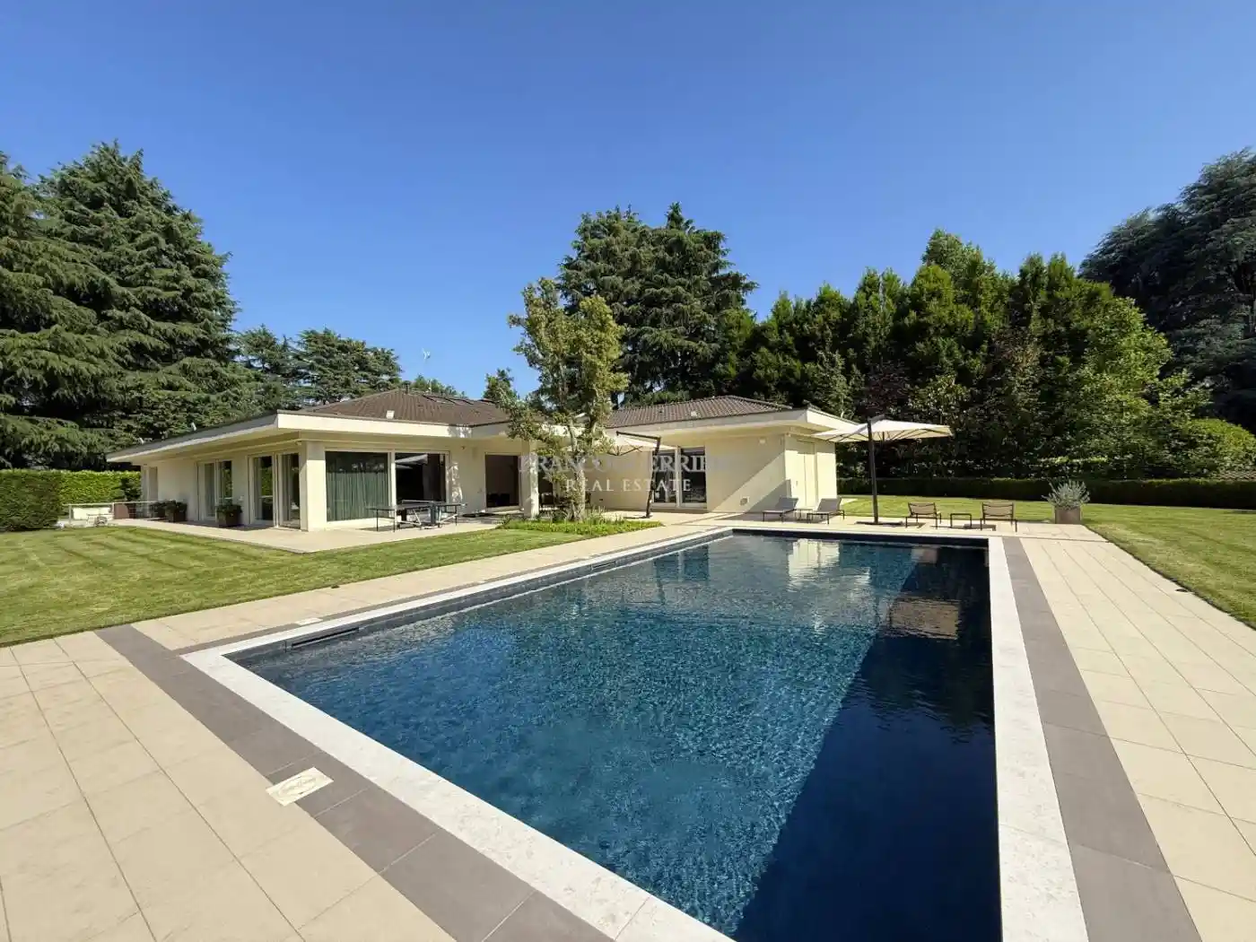 Villa in vendita a Casatenovo