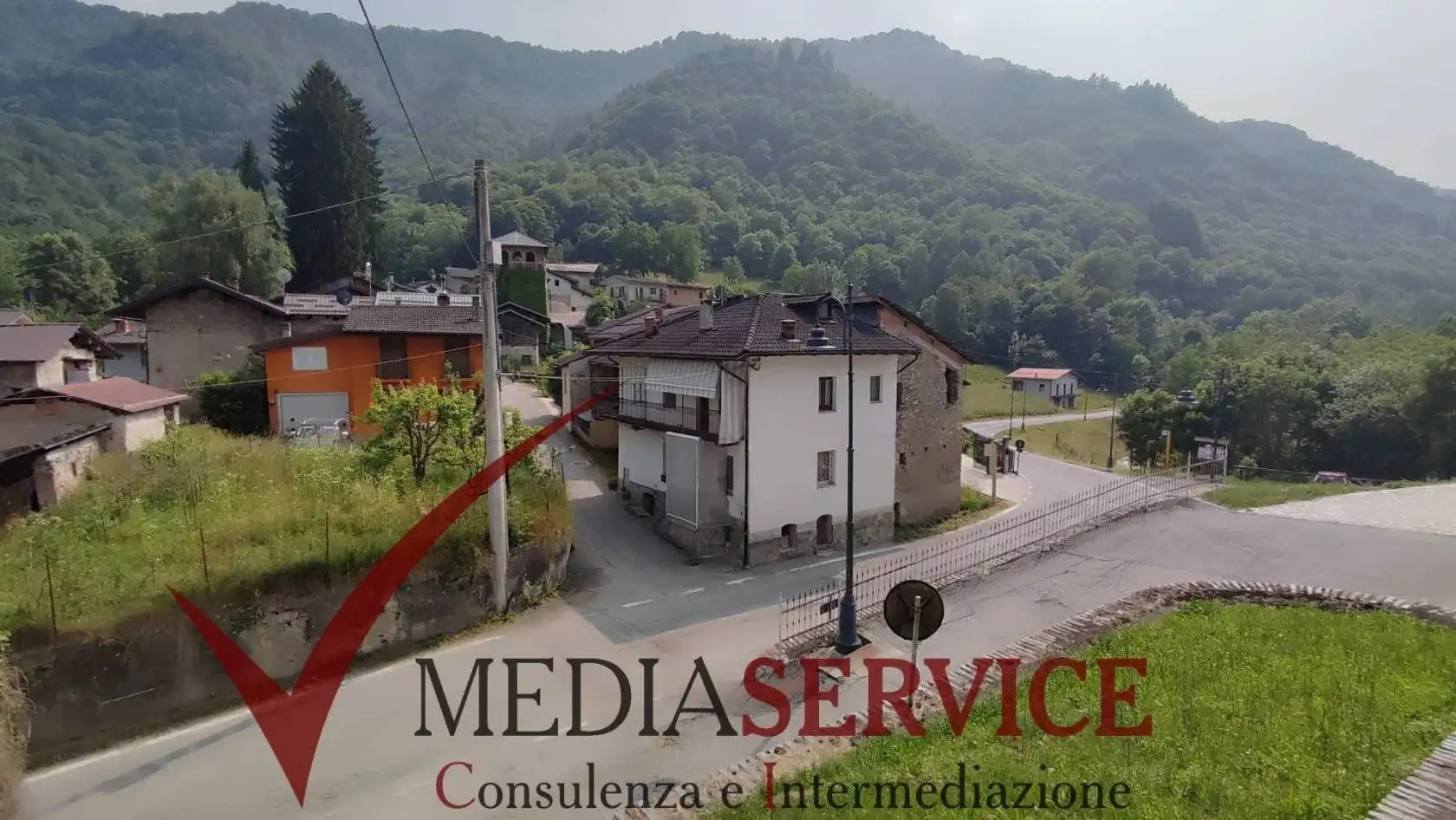 Appartamento in vendita a Valloriate