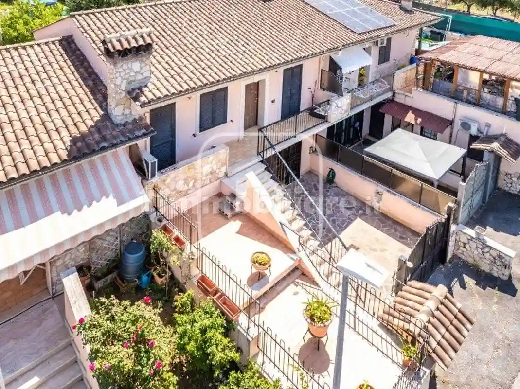 Villetta a schiera - foto 2