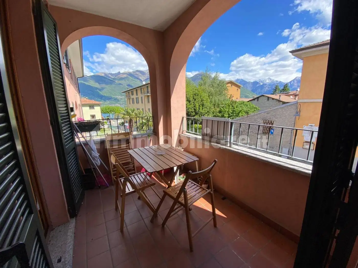 Appartamento in affitto a Colico