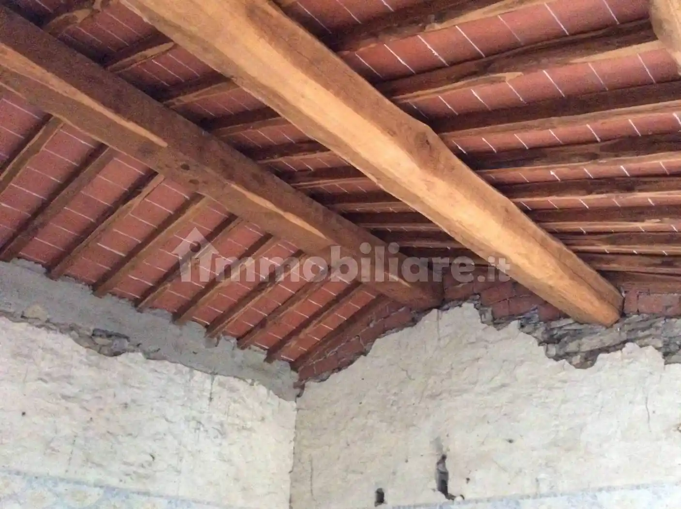 Appartamento in vendita a Capolona