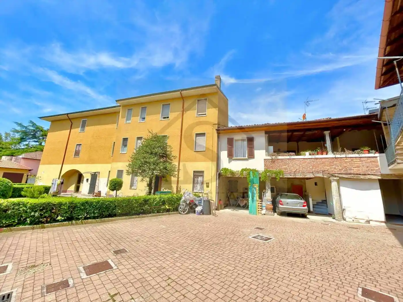 Appartamento in affitto a Usmate Velate