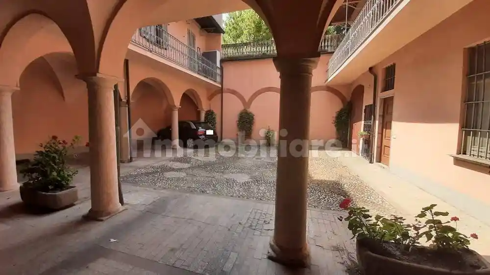 Appartamento in vendita a Piacenza