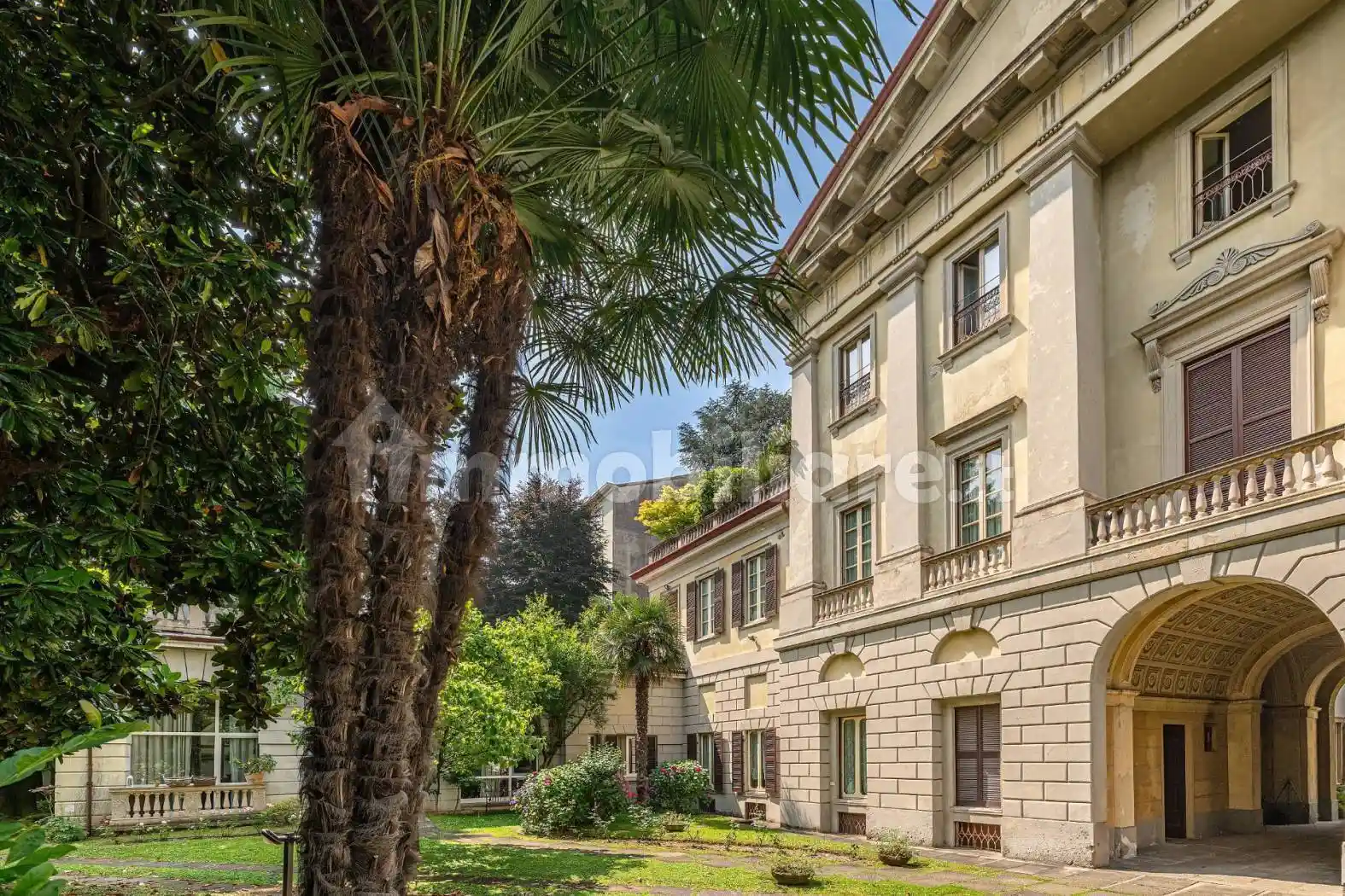 Appartamento in vendita a Monza