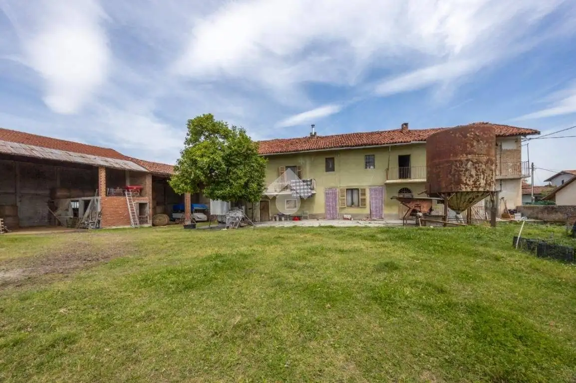 Rustico - Casale in vendita a Arignano