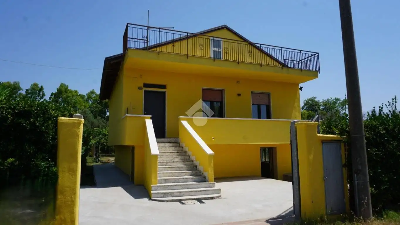 Casa indipendente in vendita a Pontecagnano Faiano