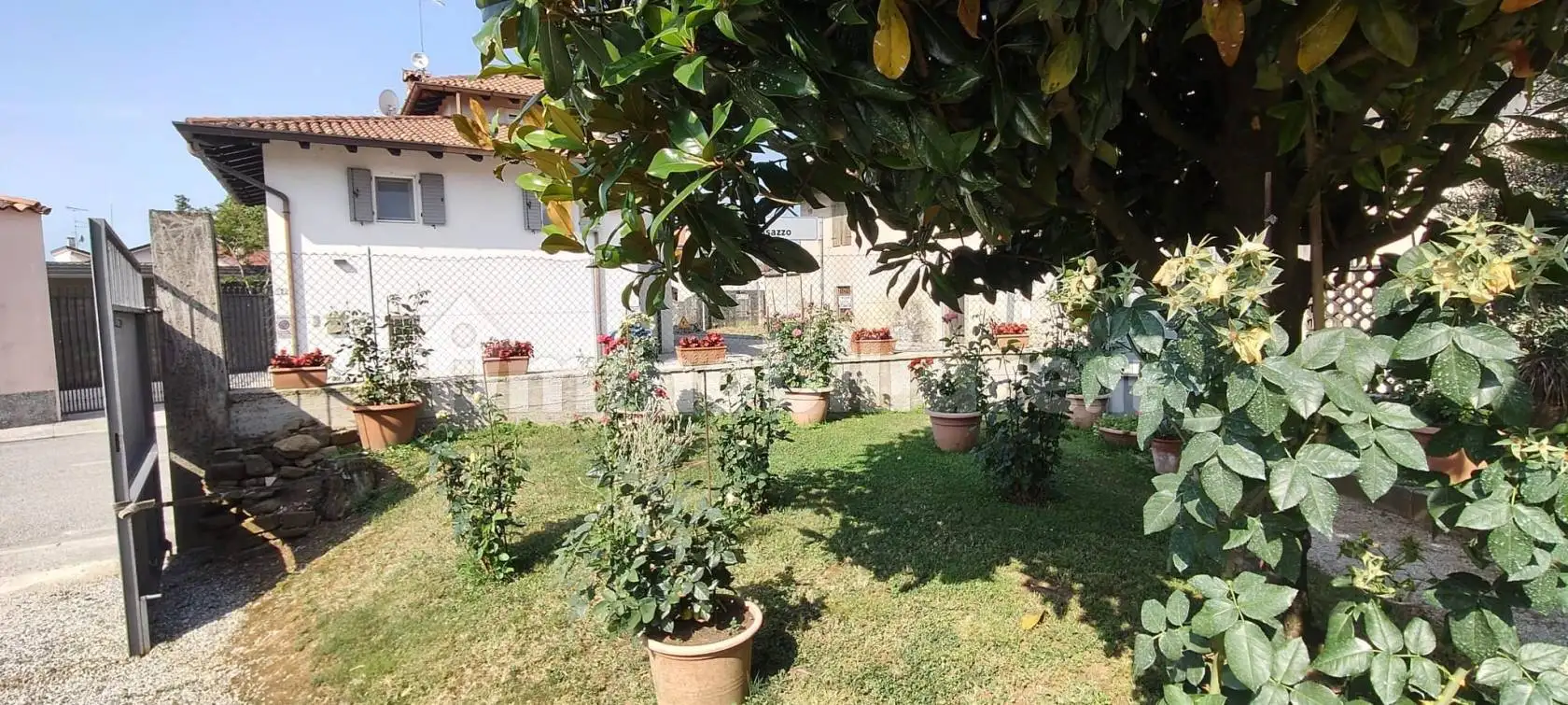 Casa indipendente in vendita a Manzano