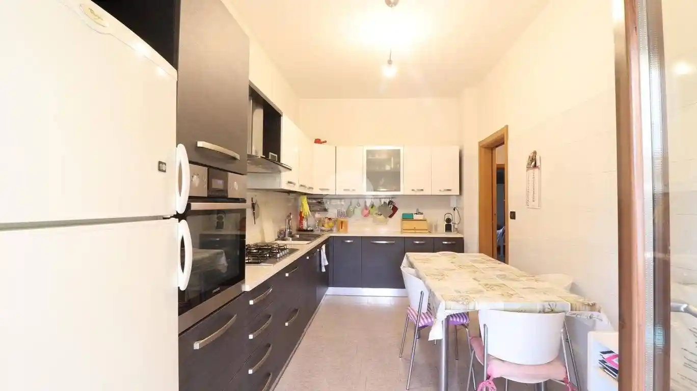 Quadrilocale via Alcide de Gasperi 1, Via Venezia - Lungofiume Paolucci, Pescara - foto 5