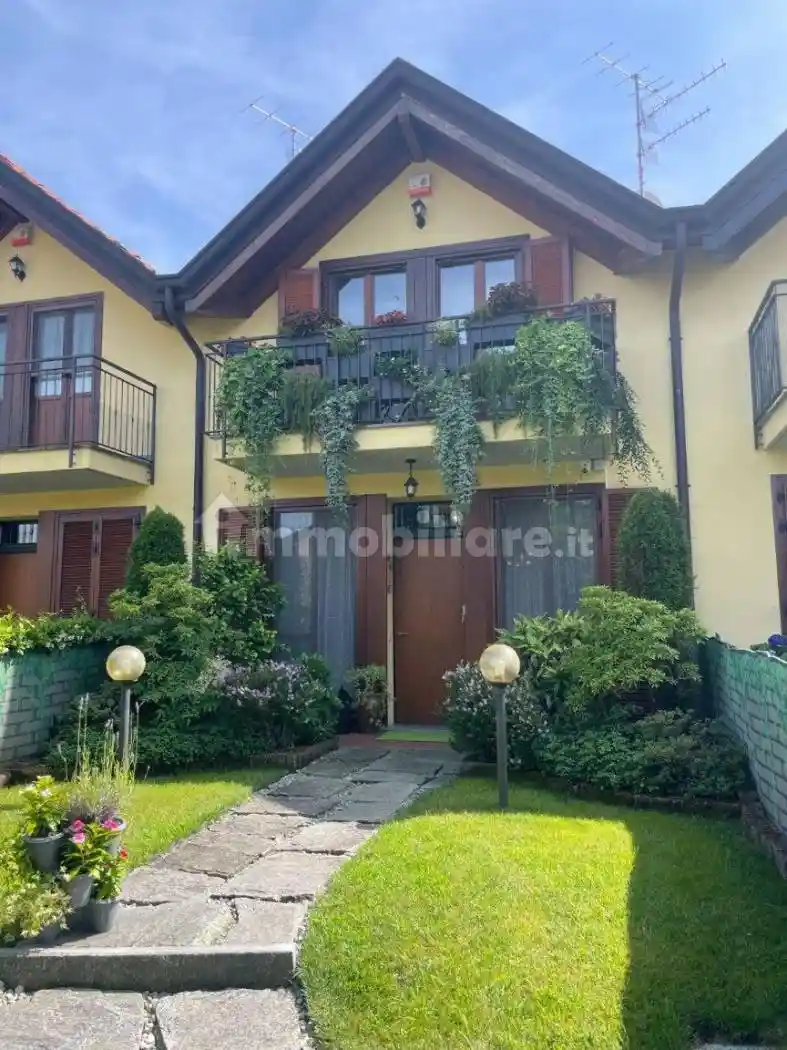 Villetta a schiera in vendita a Induno Olona