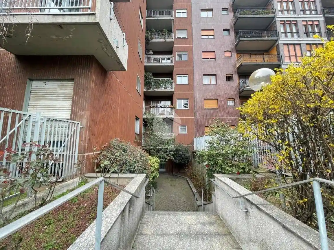 Quadrilocale via Bartolomeo D'alviano 25, Lorenteggio, Milano - foto 2