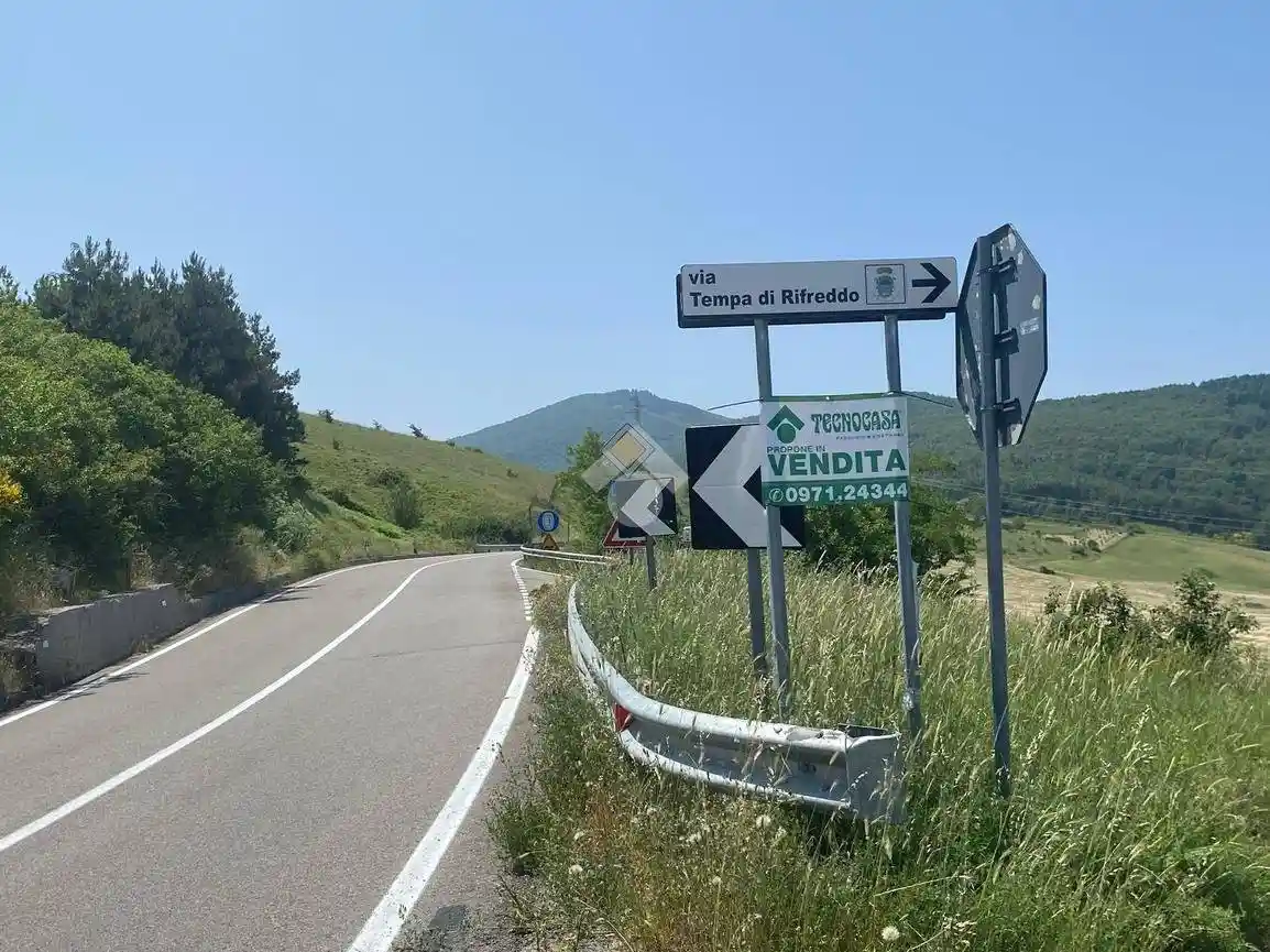 Villa bifamiliare via Tempa di Rifreddo 6, Pignola - foto 2