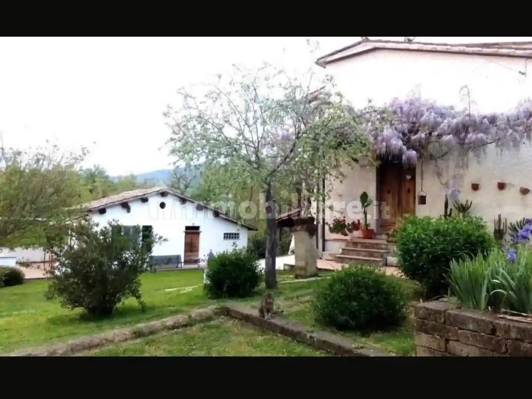 Casa indipendente in vendita a Matelica