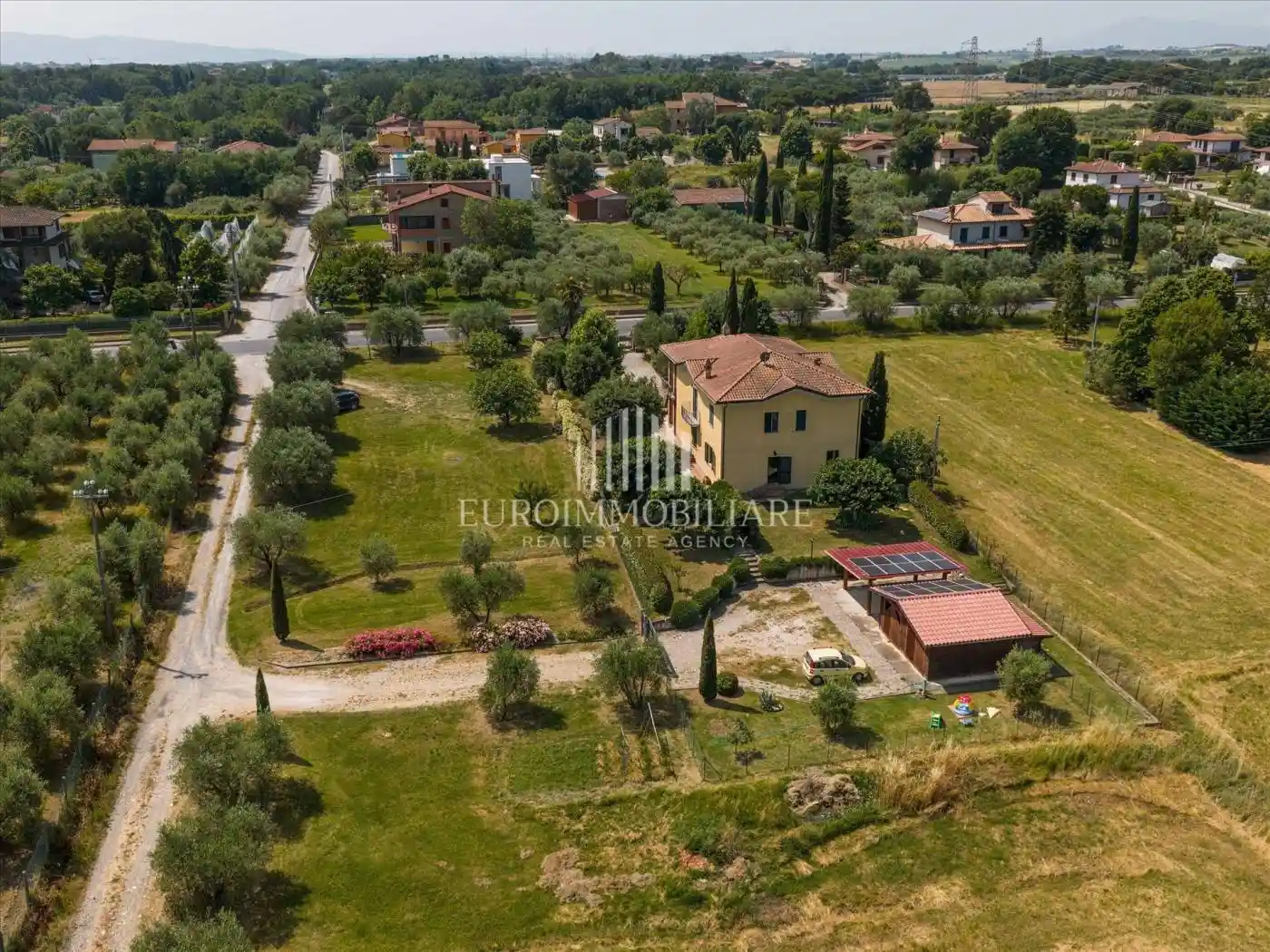 Villa unifamiliare via Giuseppe Garibaldi, 7, Centro, Castiglione del Lago - foto 5