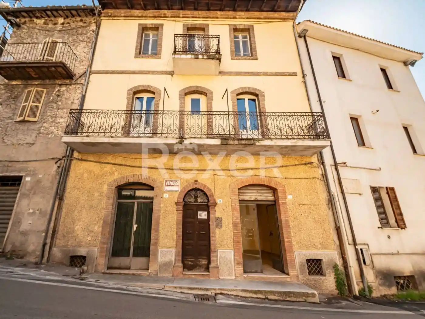 Palazzo - Edificio in vendita a Arrone